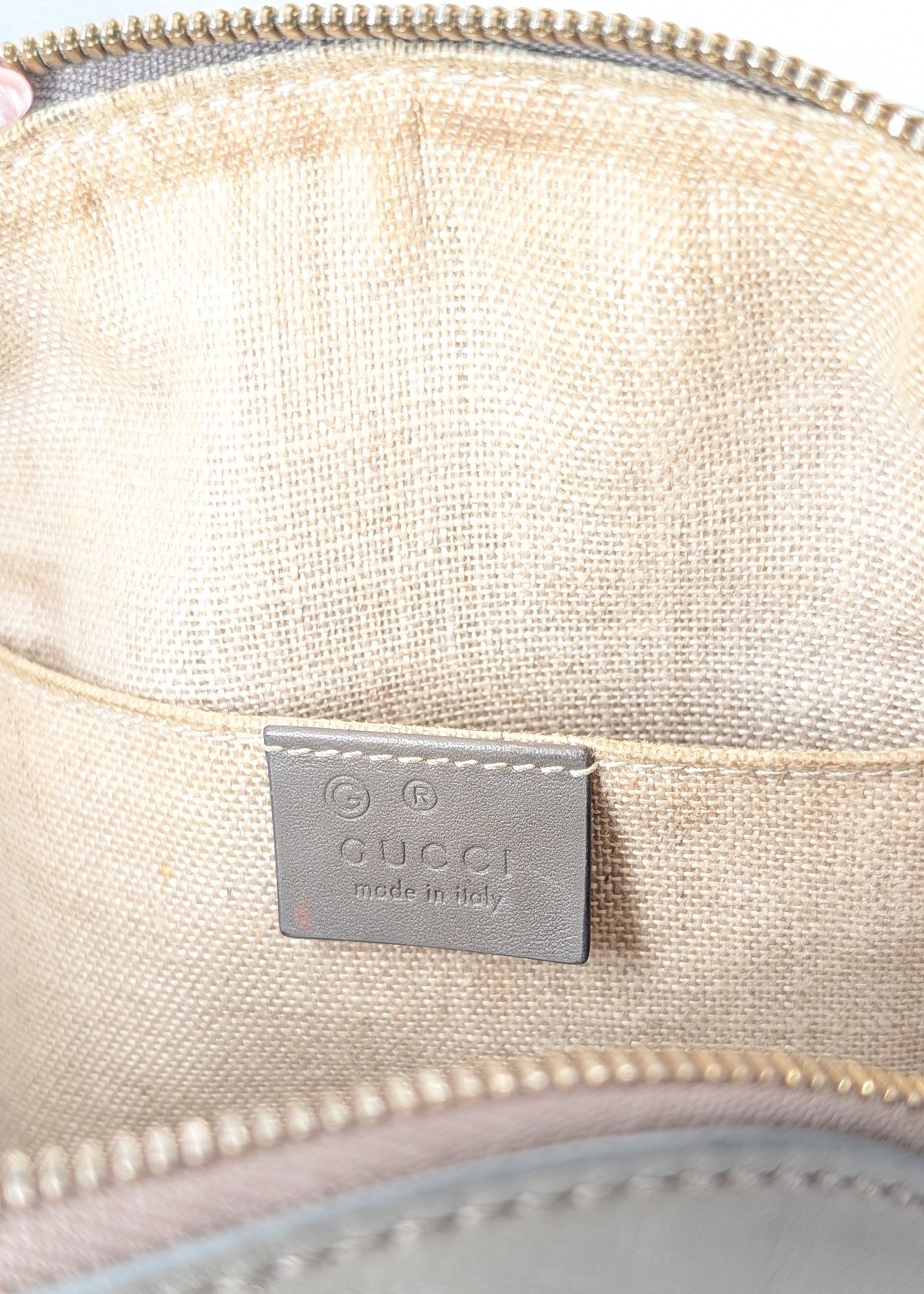 Gucci Microguccissima Mini Dome Bag Grau