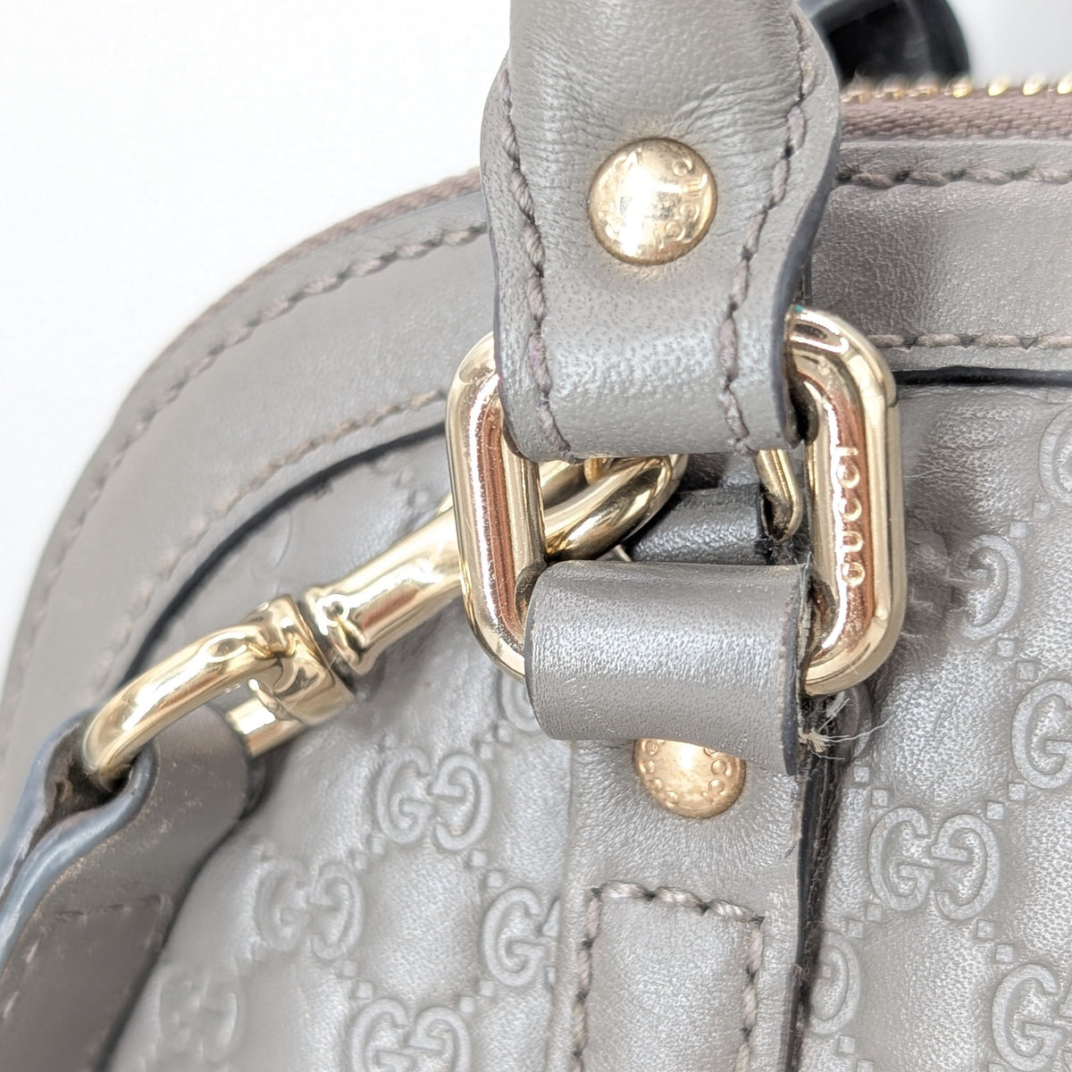 Gucci Microguccissima Mini Dome Bag Grau