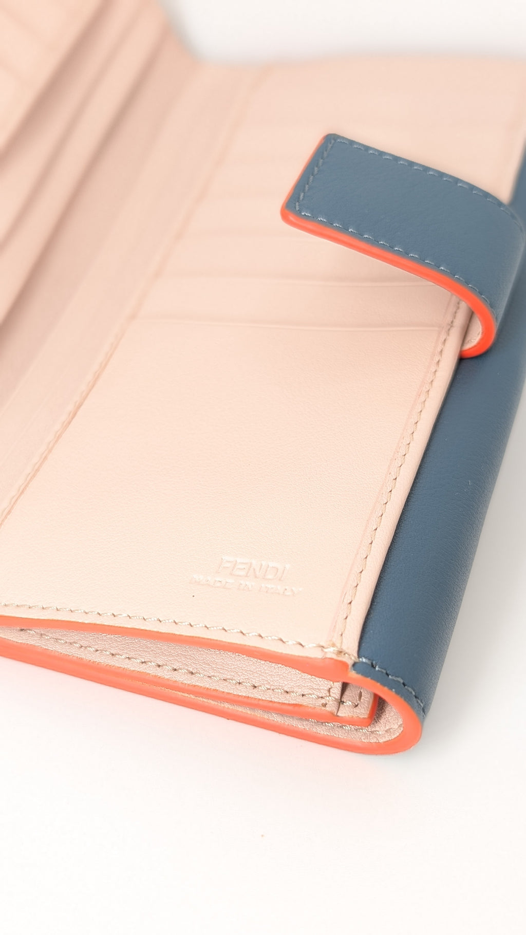 Fendi Selleria Continental Wallet Leder Blau – neuwertig