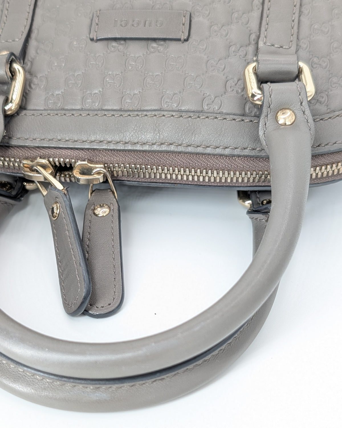 Gucci Microguccissima Mini Dome Bag Grau