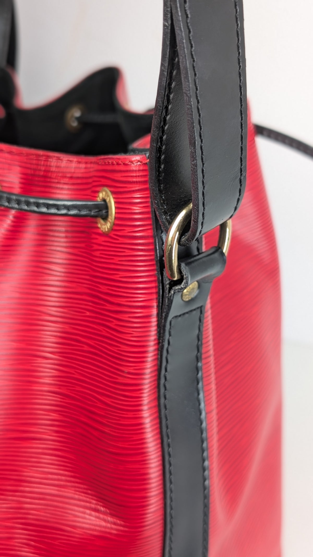Louis Vuitton Petit Noé Epi Rot Schwarz Vintage