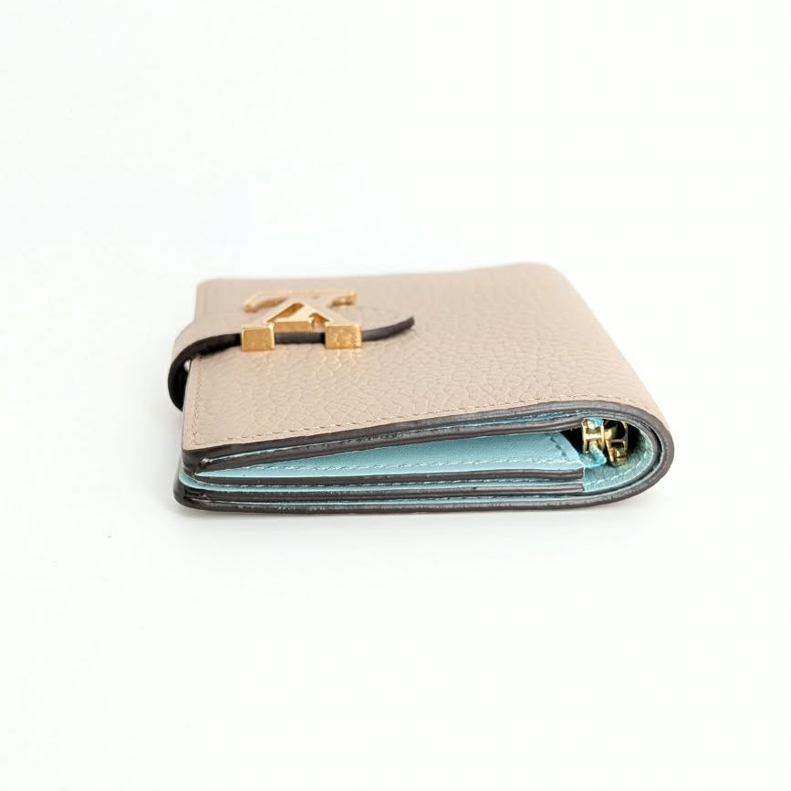 Louis Vuitton LV Vertical Compact Wallet Taurillon Leder