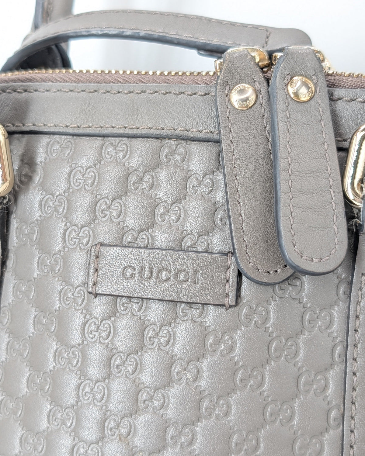 Gucci Microguccissima Mini Dome Bag Grau