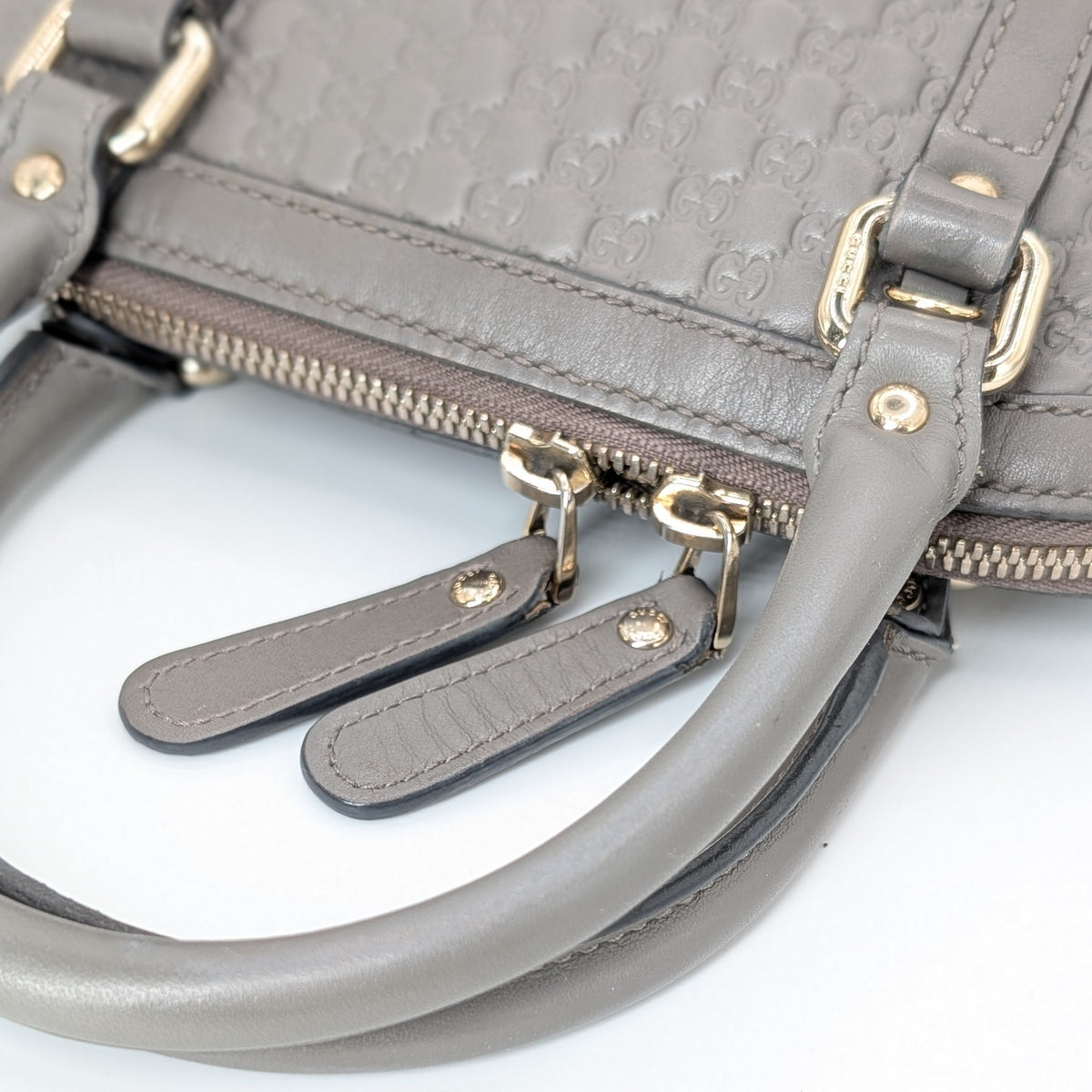 Gucci Microguccissima Mini Dome Bag Grau