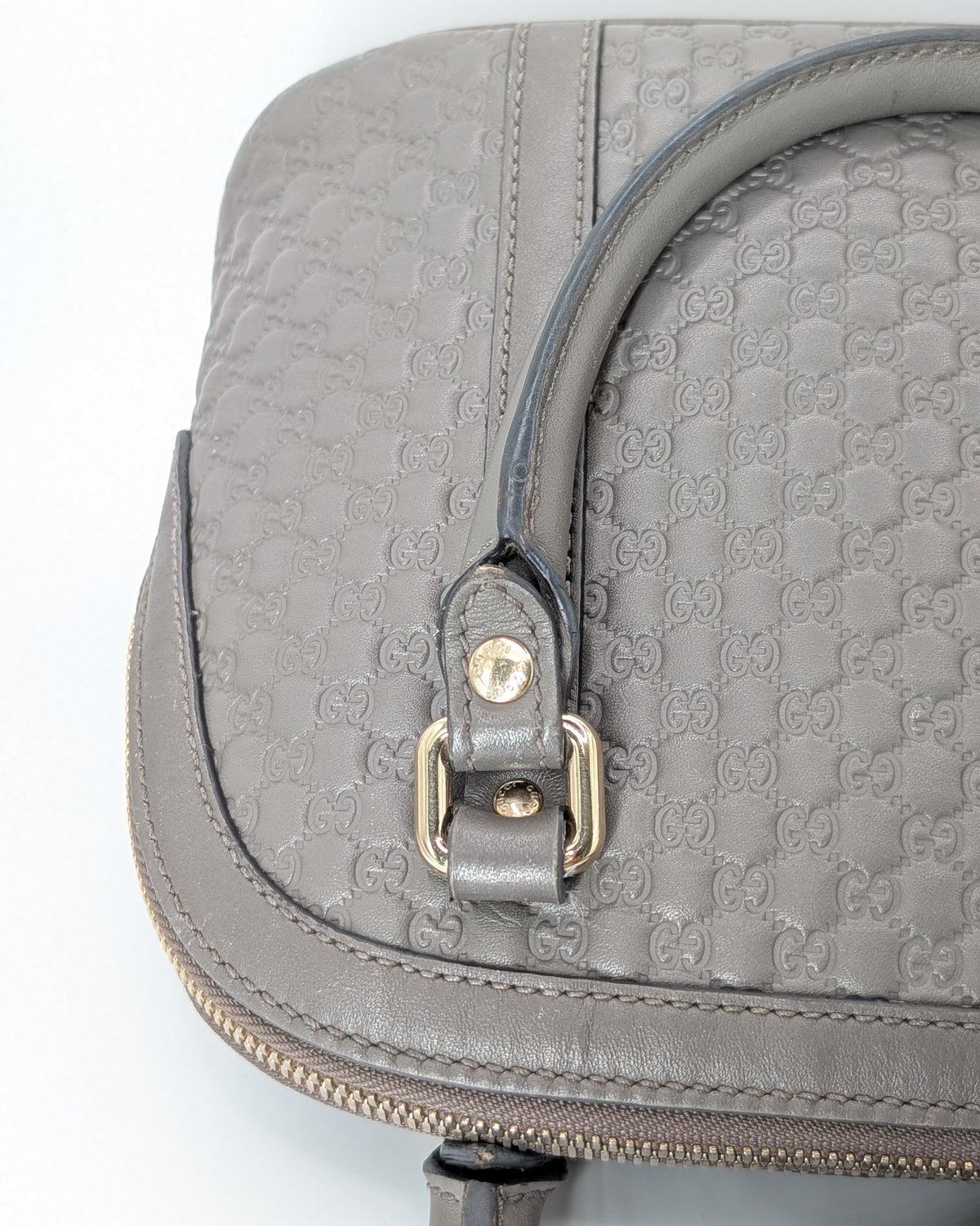 Gucci Microguccissima Mini Dome Bag Grau