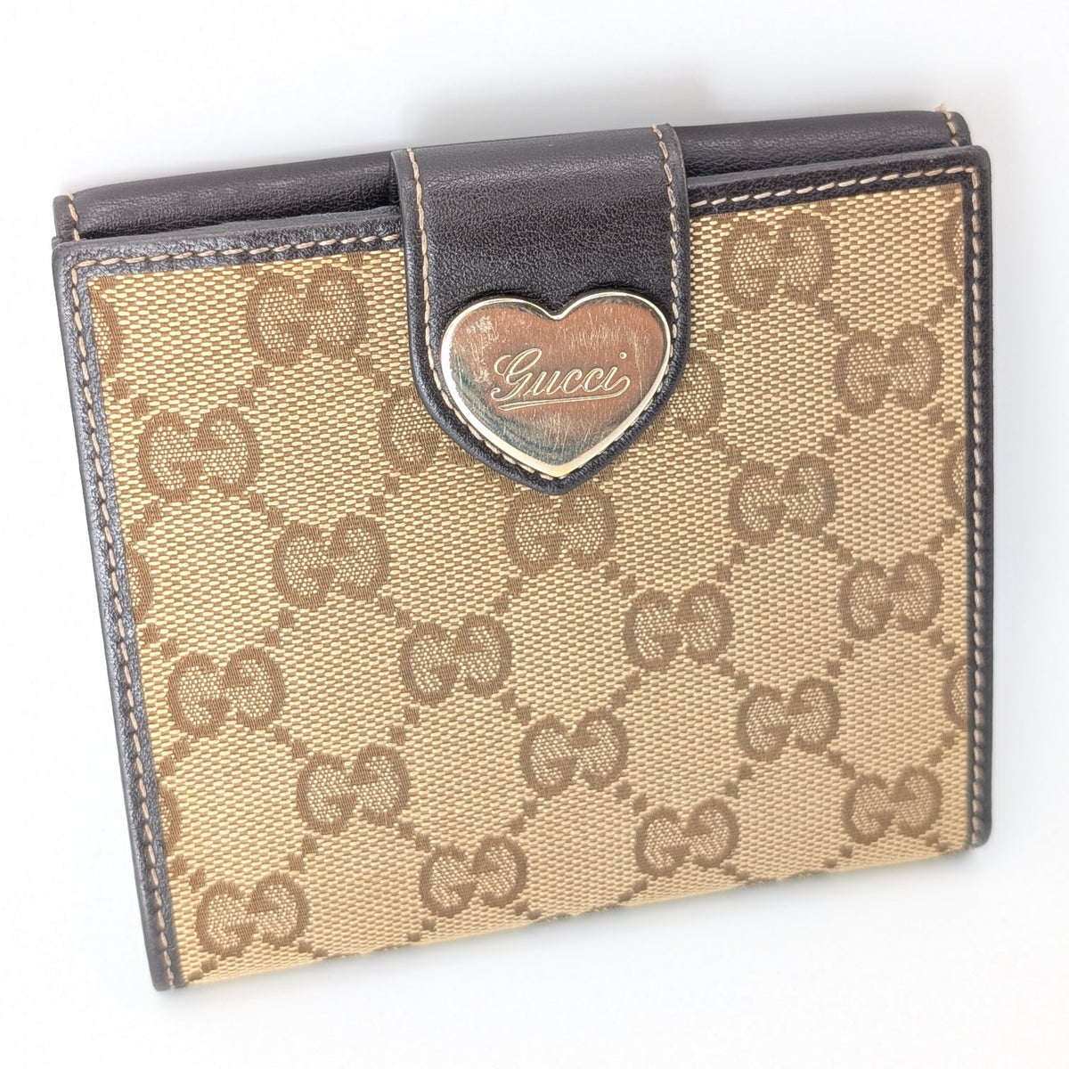 Gucci GG Canvas Compact Wallet mit Herz-Plakette