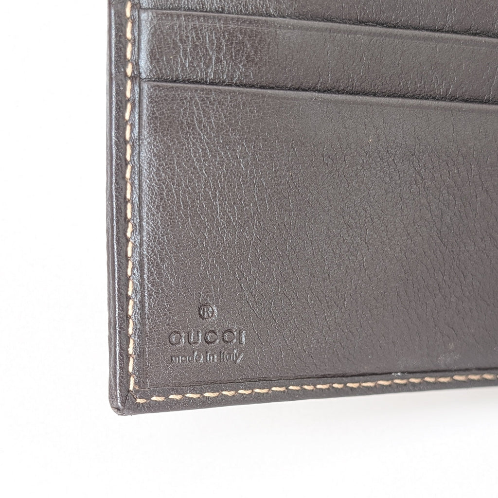 Gucci GG Canvas Compact Wallet mit Herz-Plakette