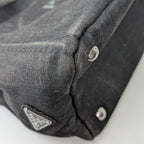Prada Canapa Small Tote Bag aus anthrazitfarbenem Denim