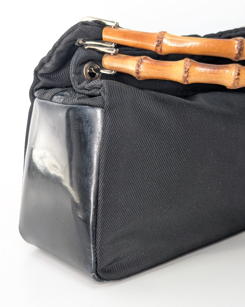 Gucci Bamboo Top Handle Vintage Handtasche aus schwarzem Nylon