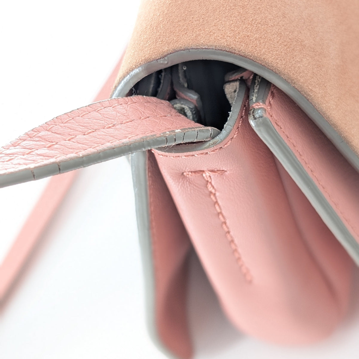 Chloé Faye Small Schultertasche aus rosa Leder und Wildleder