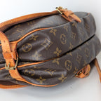 Louis Vuitton Saumur 30 Monogram Vintage Schultertasche