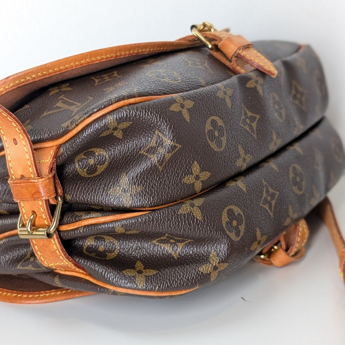 Louis Vuitton Saumur 30 Monogram Vintage Schultertasche