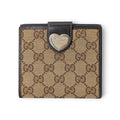 Gucci GG Canvas Compact Wallet mit Herz-Plakette