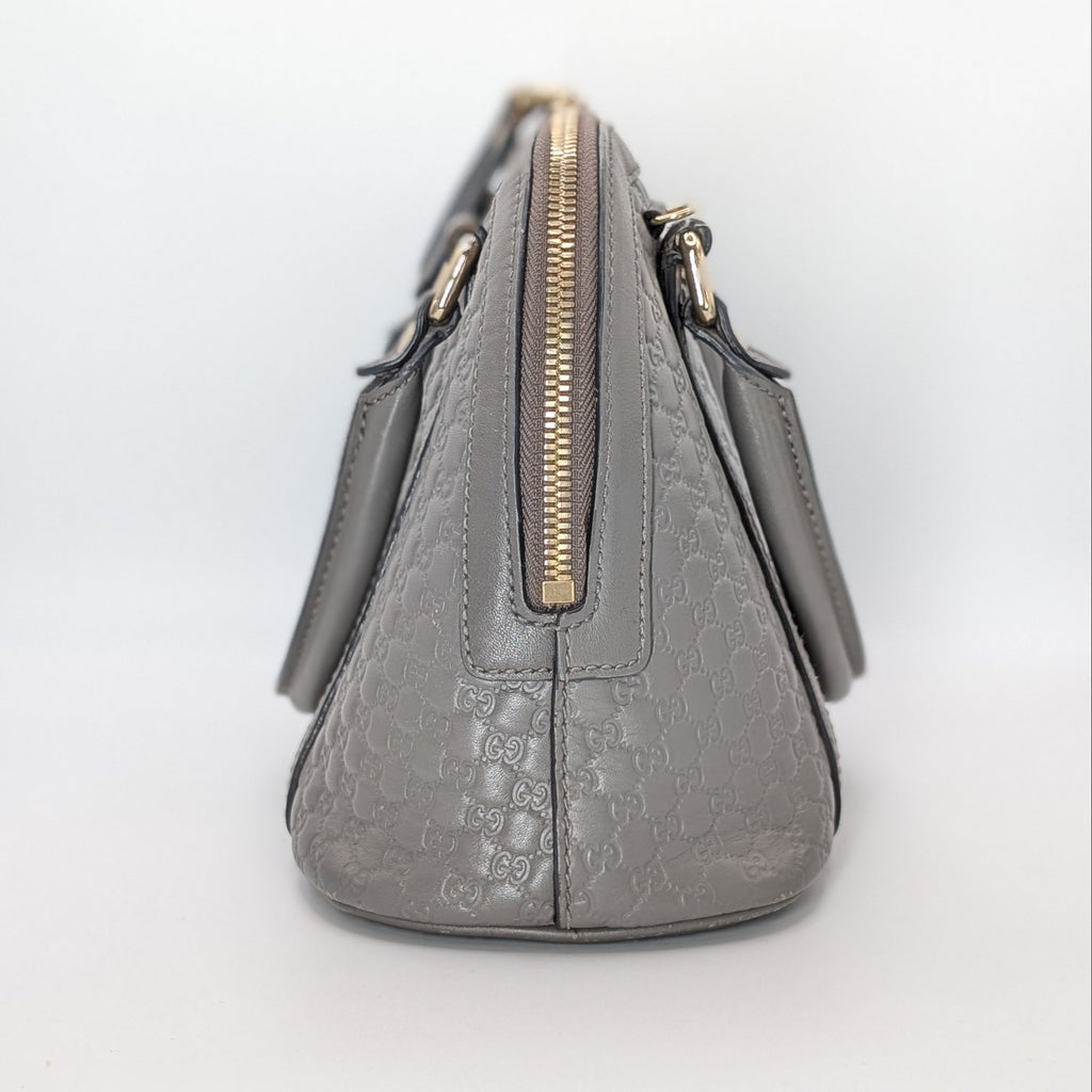 Gucci Microguccissima Mini Dome Bag Grau