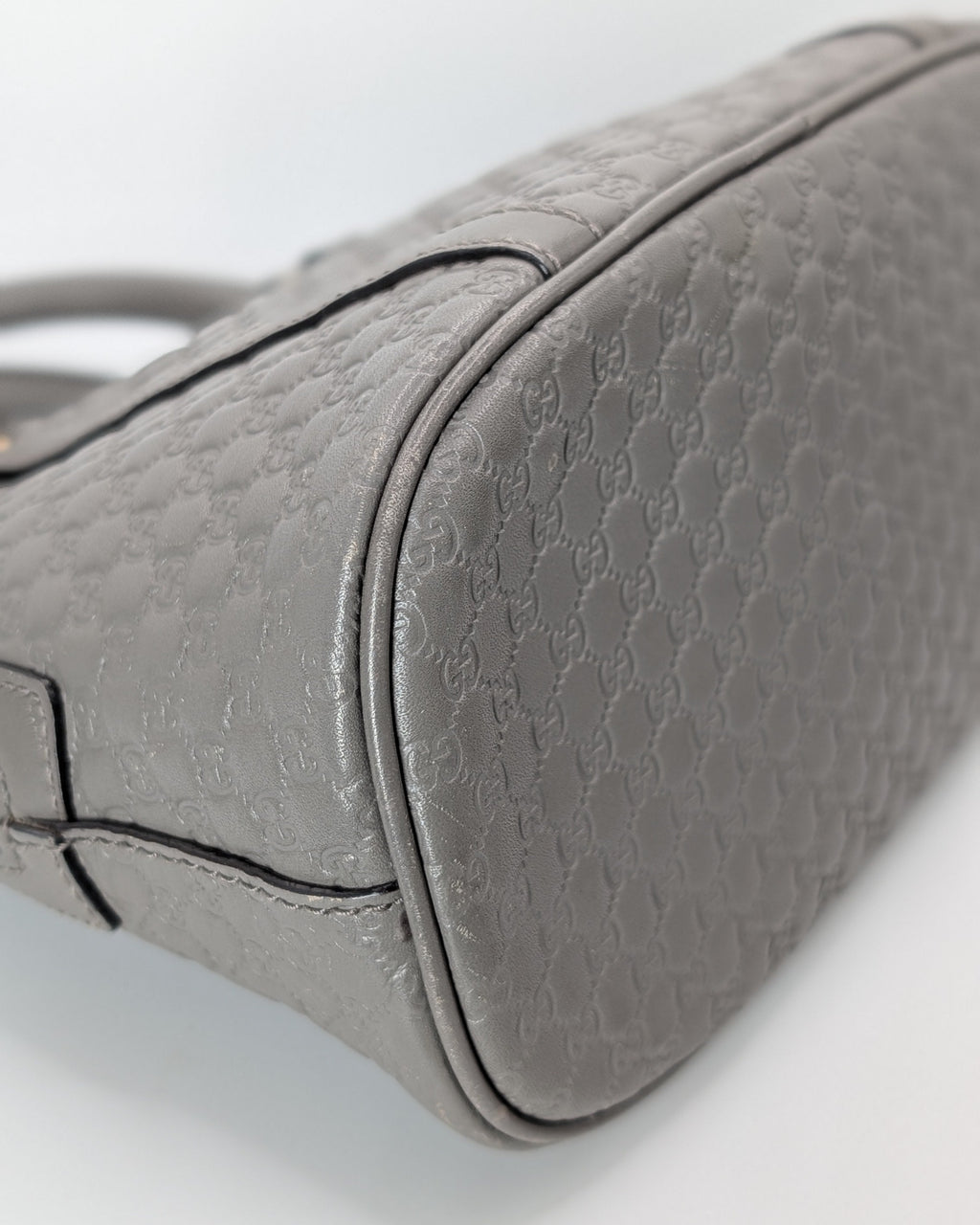 Gucci Microguccissima Mini Dome Bag Grau