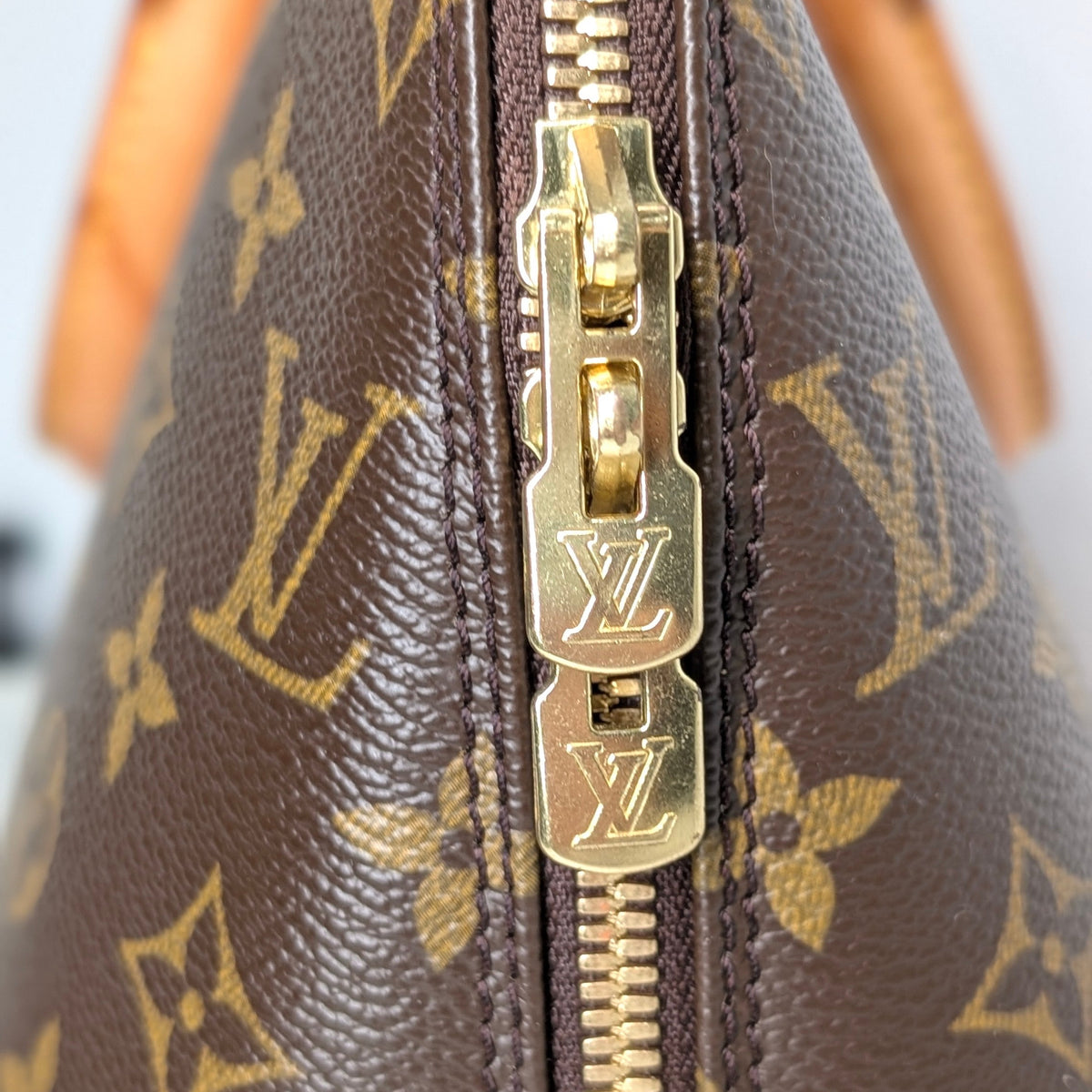 Louis Vuitton Alma PM Monogram Vintage Handtasche