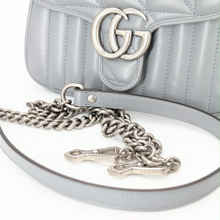 Gucci GG Marmont Monochrome Top Handle Flap Mini Grau