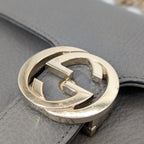 Gucci Interlocking G Small Shoulder Bag Leder Grau