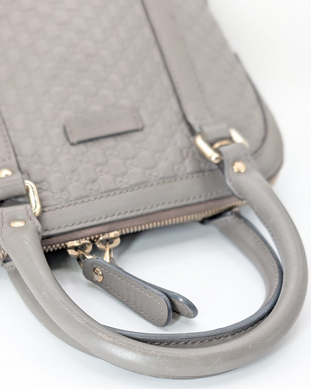 Gucci Microguccissima Mini Dome Bag Grau