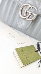 Gucci GG Marmont Monochrome Top Handle Flap Mini Grau